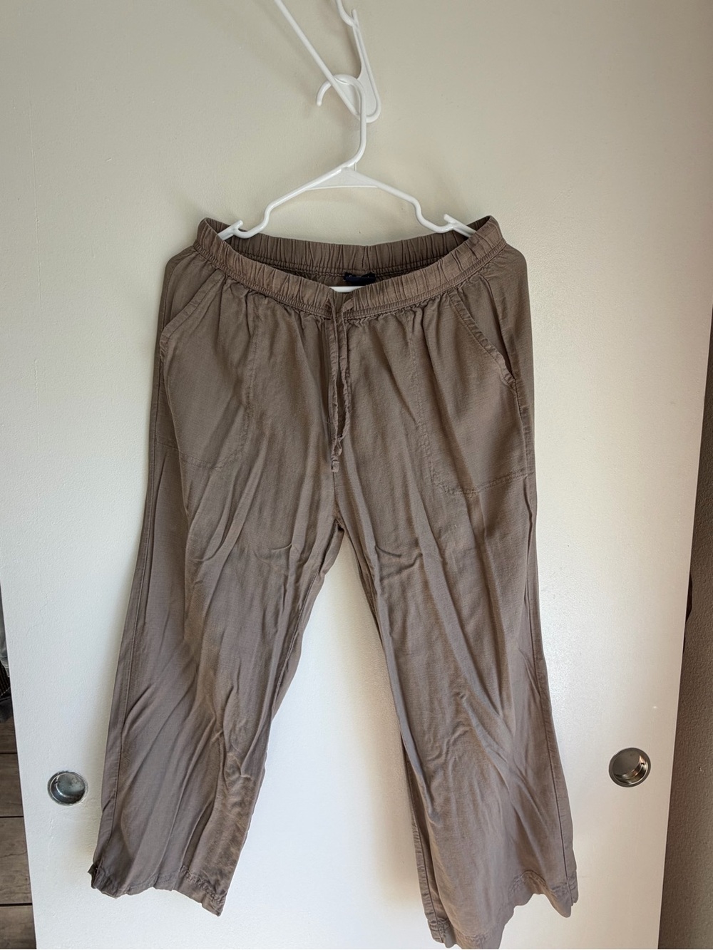 Women’s  Casual Drawstring Pants in Taupe